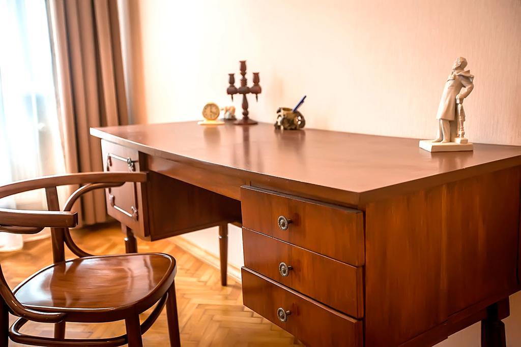 Gorgeous Apartments In Historical Center Of Lvov Luaran gambar