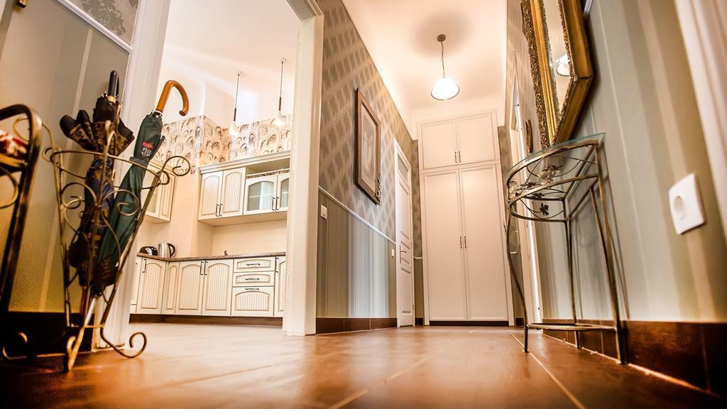 Gorgeous Apartments In Historical Center Of Lvov Luaran gambar
